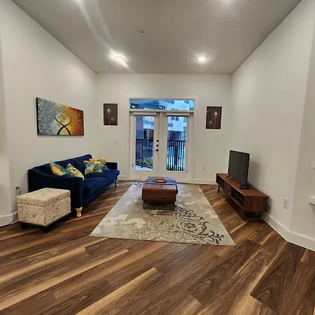 Chateau At Lake Austin - 10 Min Walk To Center Dt